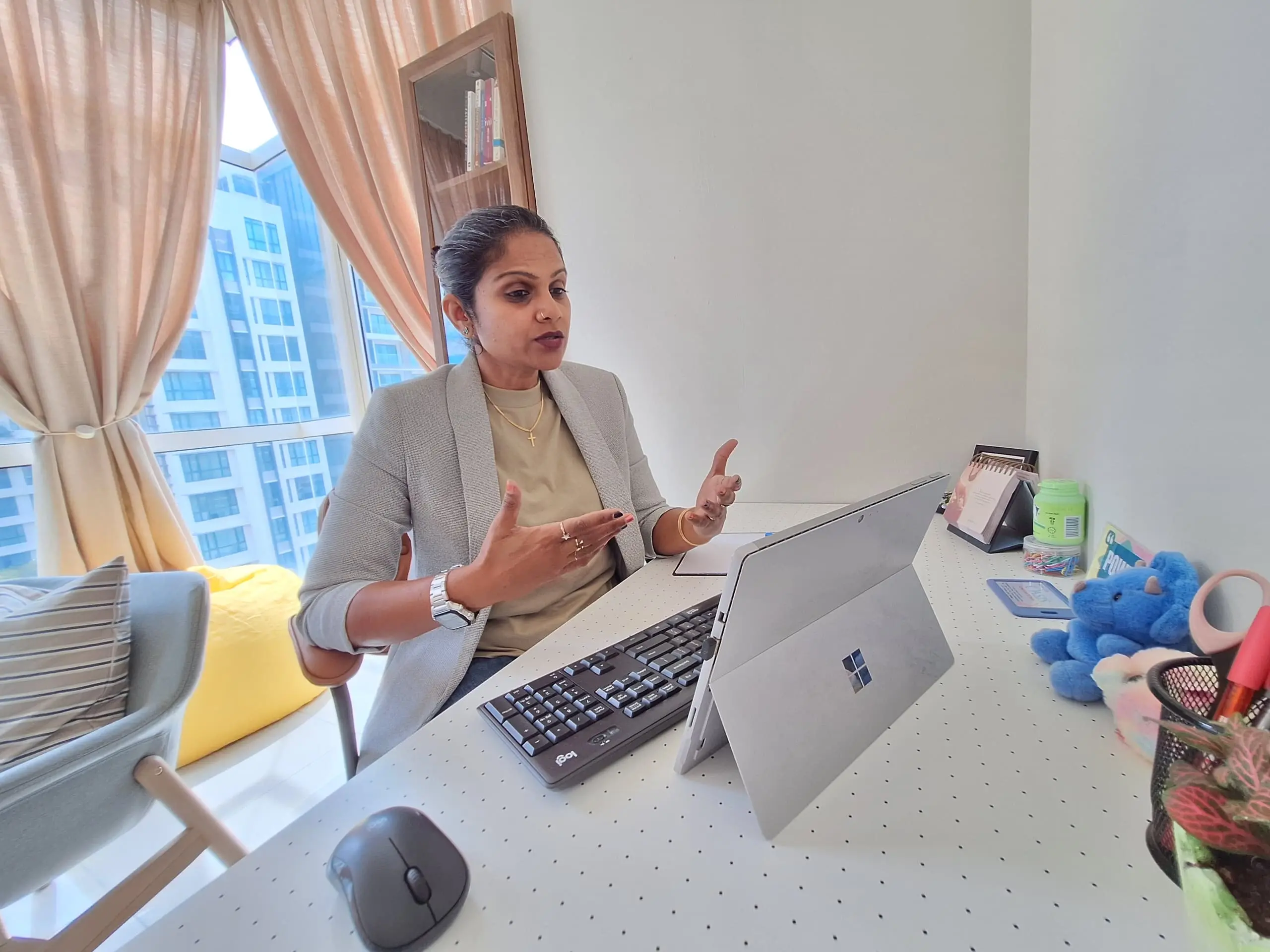 Licensed online mental health counselling session from Dr Deb – Let’s Talk